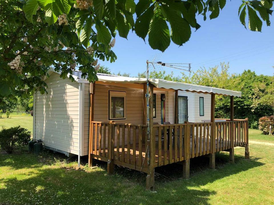 Camping Au Pre De L'Etang Sainte-Foy  Exterior photo